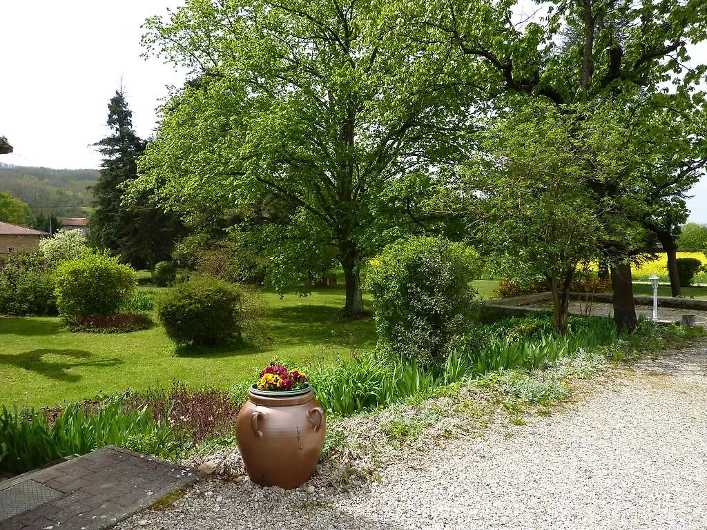 Bed and Breakfast Le Clos Des Collieres à Marcollin Couette-café
