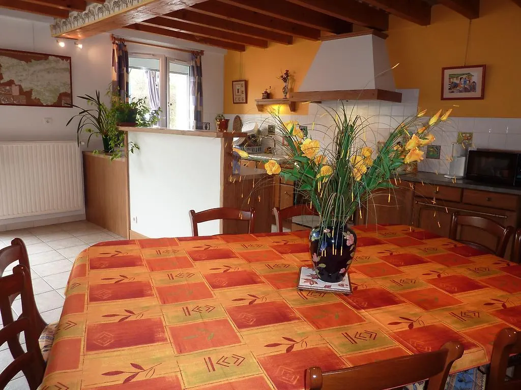 Bed and Breakfast Le Clos Des Collieres à Marcollin 0*,  France