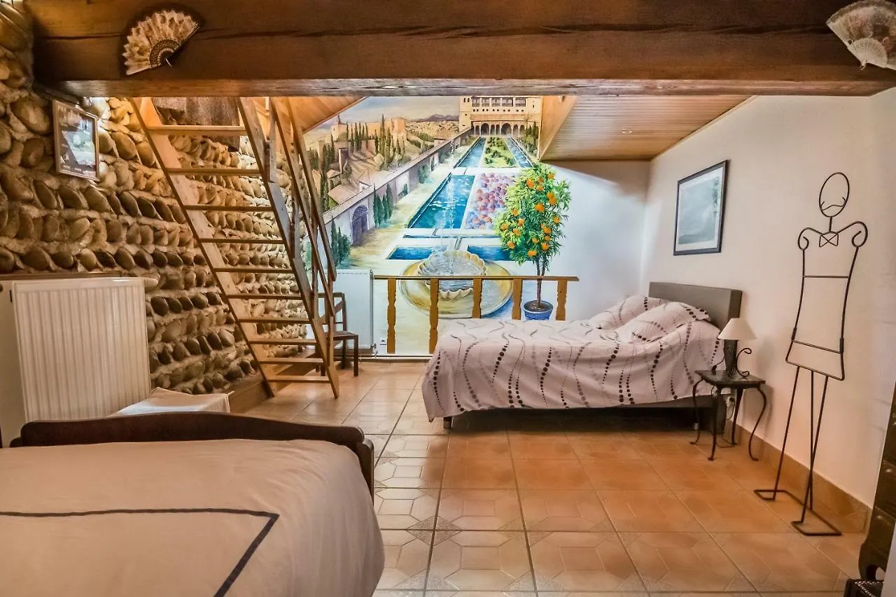 Le Clos Des Collieres Bed & Breakfast Marcollin