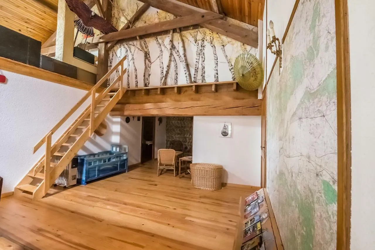 Le Clos Des Collieres Bed & Breakfast Marcollin France